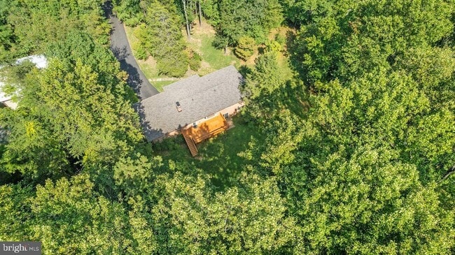 Building Photo - 39225 Foxhill Rd