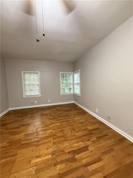 Building Photo - 3548 E Main St