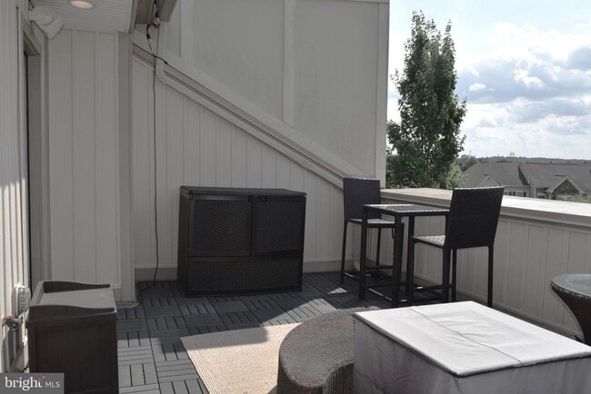 Building Photo - 22447 Verde Gate Terrace