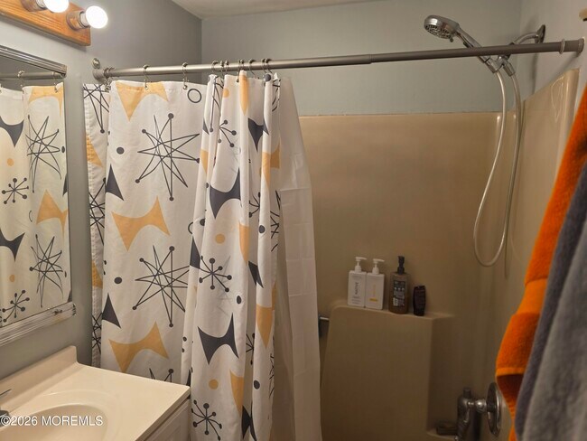 Building Photo - 421 Ibis Ct