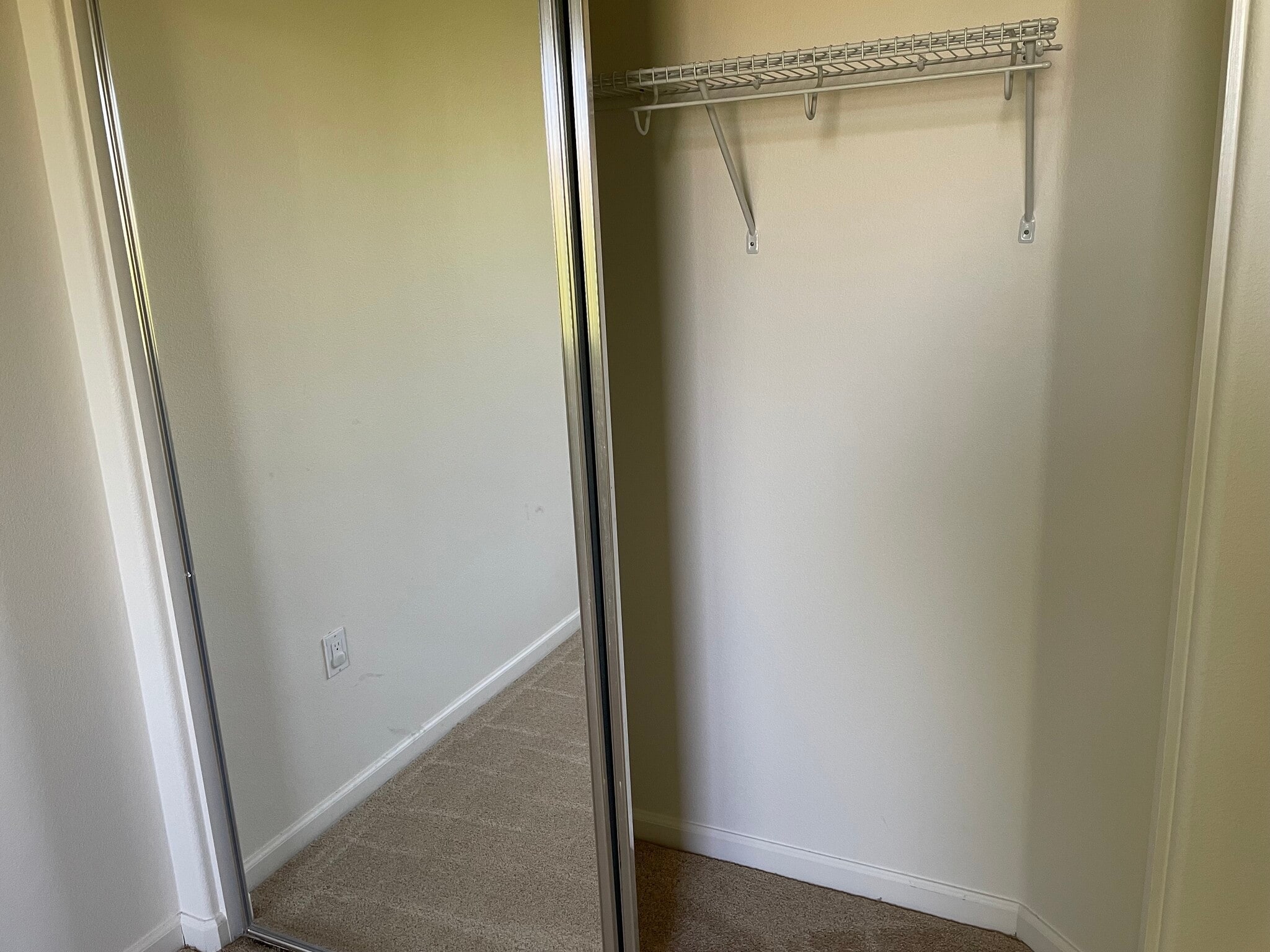 Building Photo - 1101 S Main St