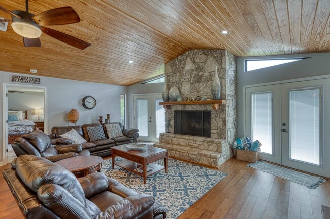 Building Photo - 303 Granite Shoals Ln