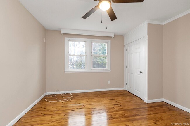 Building Photo - 295 Plain Ct