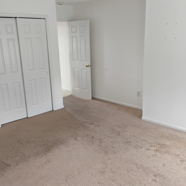 Building Photo - 137 Lancaster St