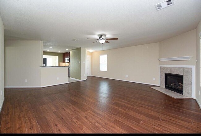 Building Photo - 16706 Lark Bunting Ln