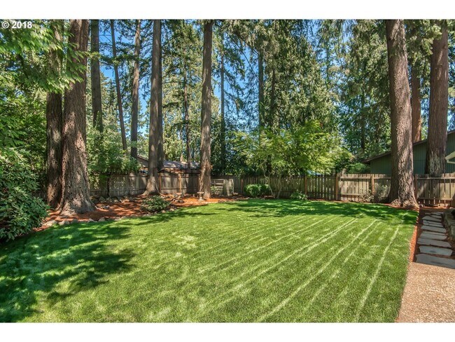 Building Photo - Great Lake Grove Bungalow Walking Distance to Everything