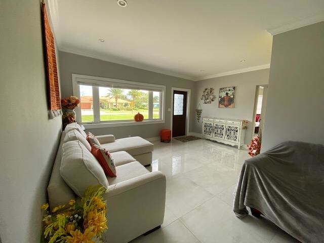 Building Photo - 6601 Lake Clarke Dr