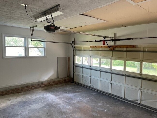 Building Photo - 705 Georgia Ave