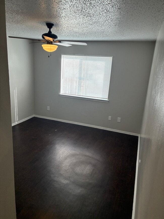 Building Photo - December Move In