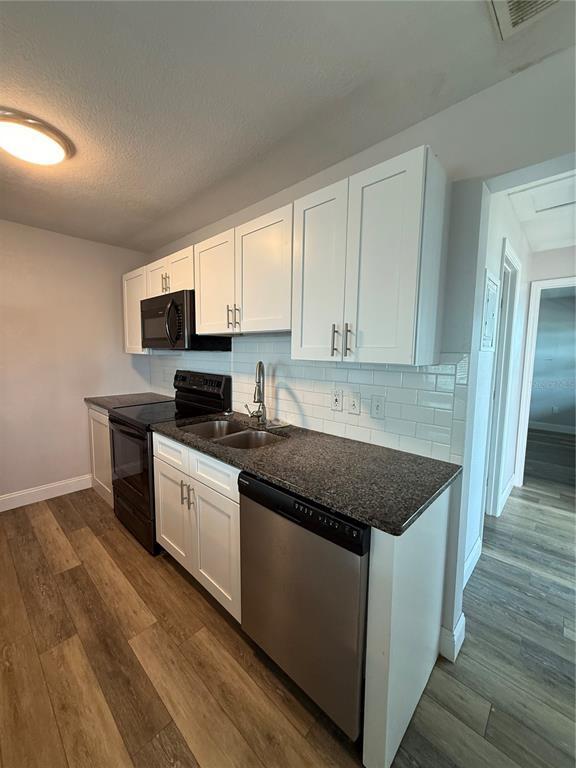 Building Photo - 2256 S Ocean Shore Blvd