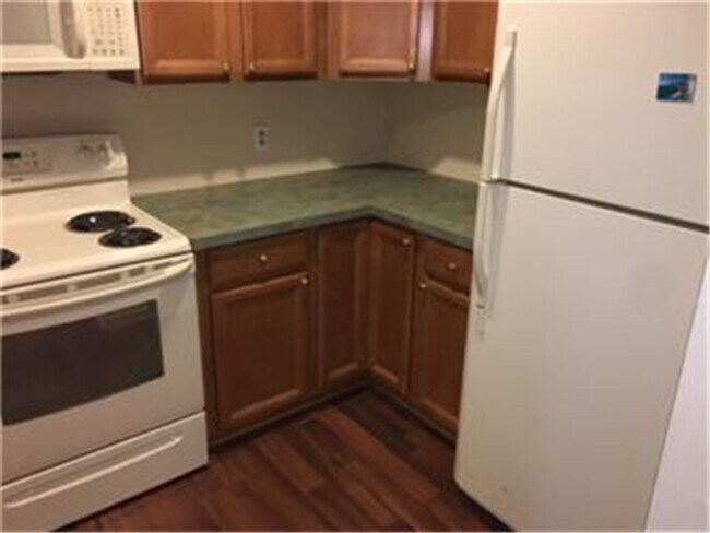 Building Photo - 1601 Delaware Ave