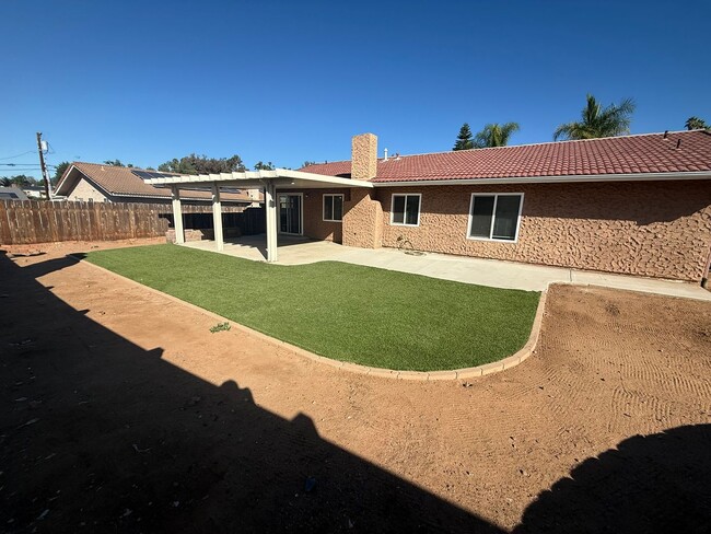Building Photo - Charming 3-Bedroom 2-Bath Home with Large Fenced Yard-El Cajon, CA