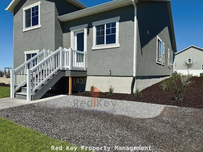 Building Photo - 1115 Sparrow Way, Stansbury Park