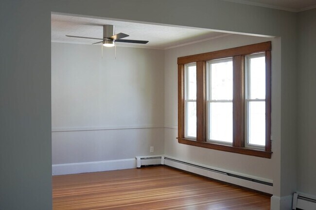 Building Photo - 97 2nd St