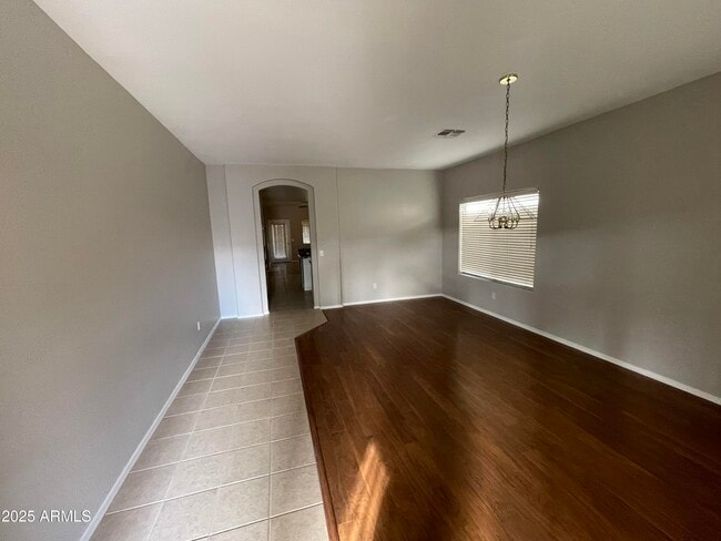 Building Photo - 12524 W Adams St