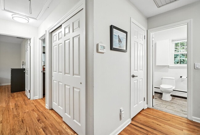 Building Photo - 163 MacGregor Dr