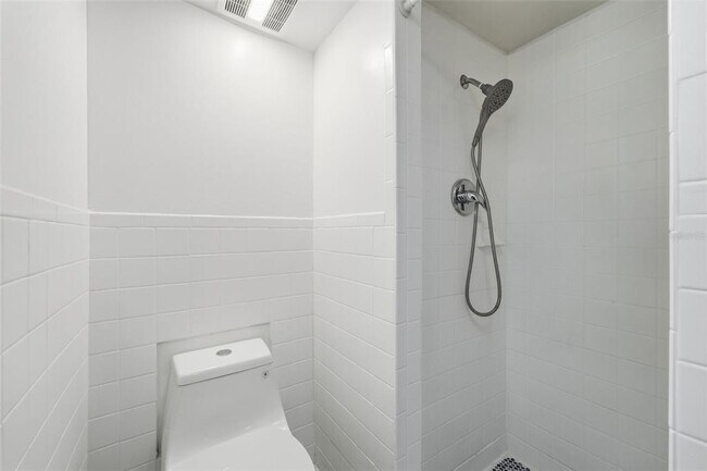 Building Photo - 525 Oak Haven Dr