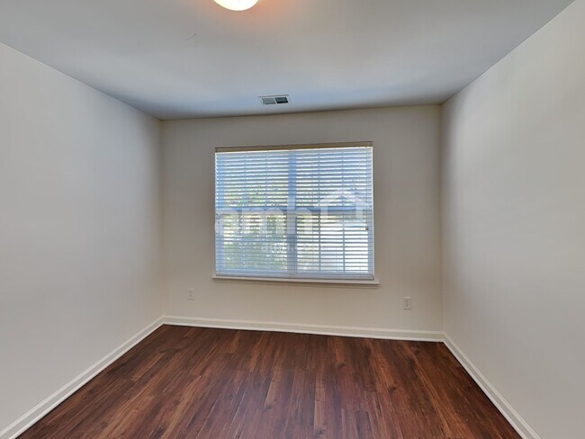 Building Photo - 4996 Amethyst Dr