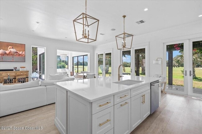 Building Photo - 7707 Kiawah Way