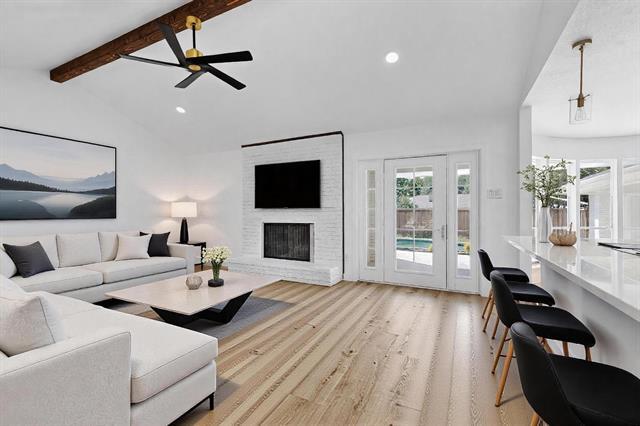 Building Photo - 7116 Town Bluff Dr