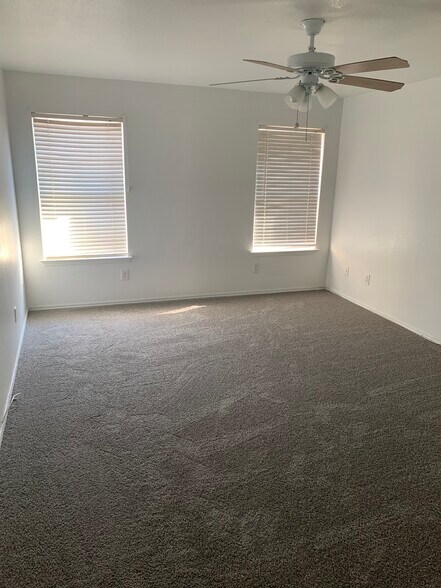 Building Photo - 4838 Orchard Ridge Dr