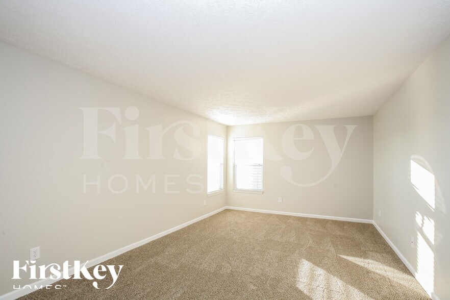 Building Photo - 14982 Deer Trail Dr