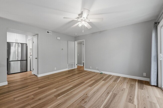 Building Photo - 4060 Rosenda Ct