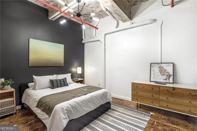 Building Photo - 650 Glen Iris Dr NE