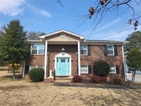 Building Photo - 6 Skyland Dr NW