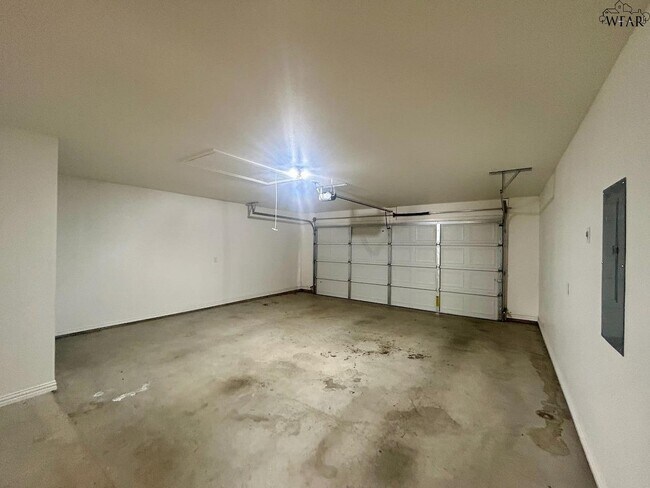 Building Photo - 5021 Olivia Ln