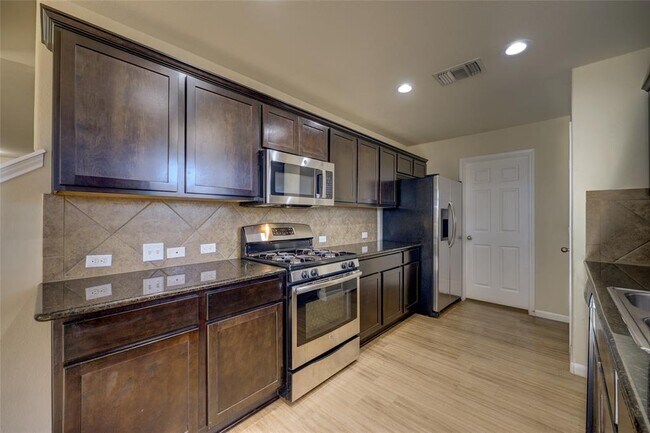 Building Photo - 267 Voyager Cove