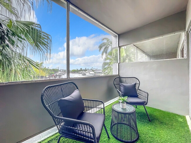 Building Photo - 1401 SE 15th St