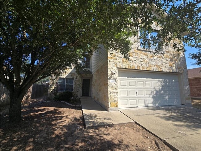 Primary Photo - 333 Outfitter Dr