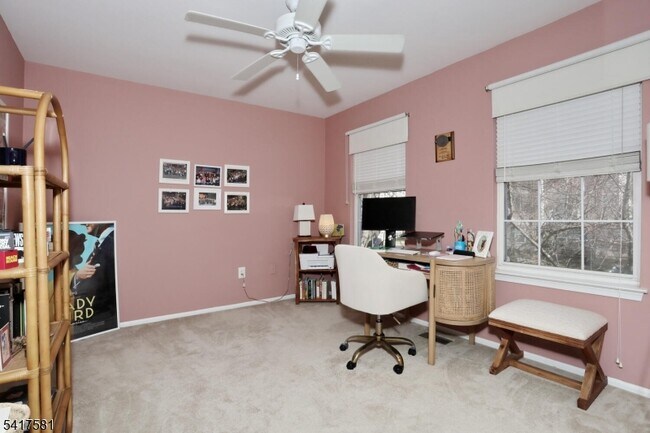 Building Photo - 2051 Charles Ct