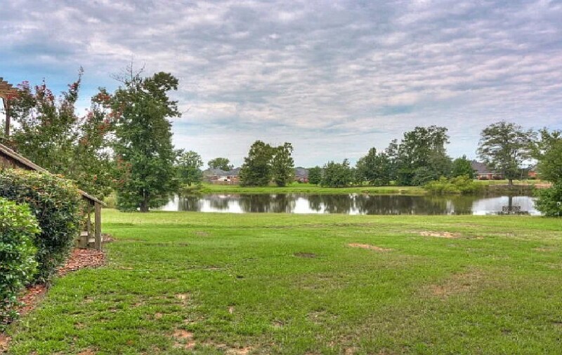 Building Photo - 3013 Parkridge Dr