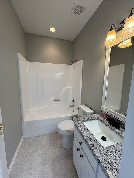 Building Photo - 314 Center Dr