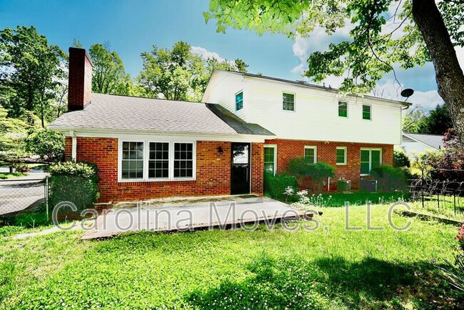Building Photo - 204 Overcreek Rd
