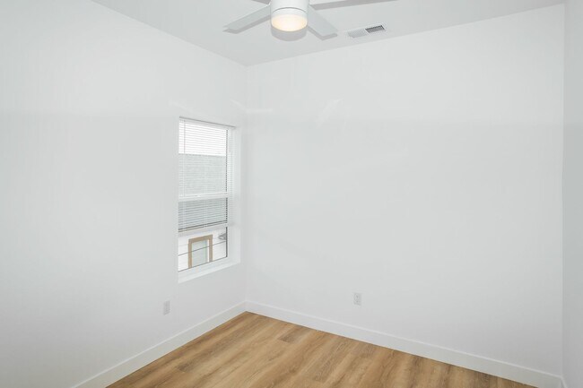 Building Photo - The Stewart Houses