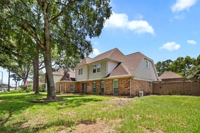 Primary Photo - 20103 Britannia Dr