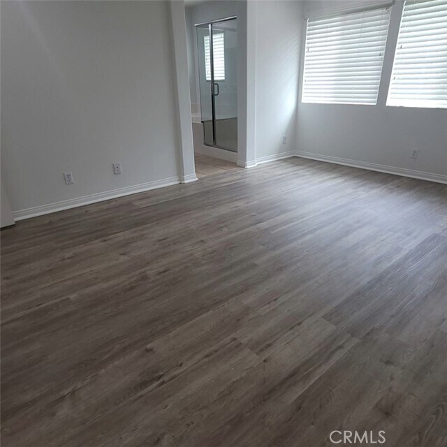 Building Photo - 15825 McIntosh Ave