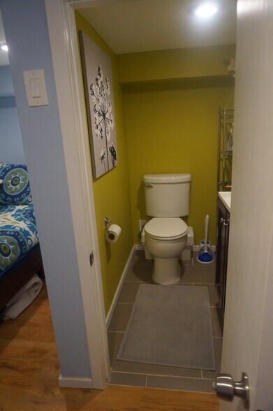 Basement half bath - 1923 S Alder St