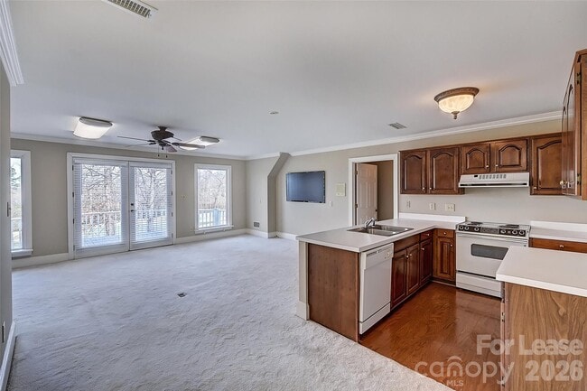Building Photo - 5100 Piper Glen Dr