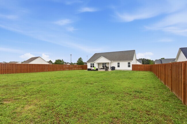 Building Photo - 200 Grist Mill Dr