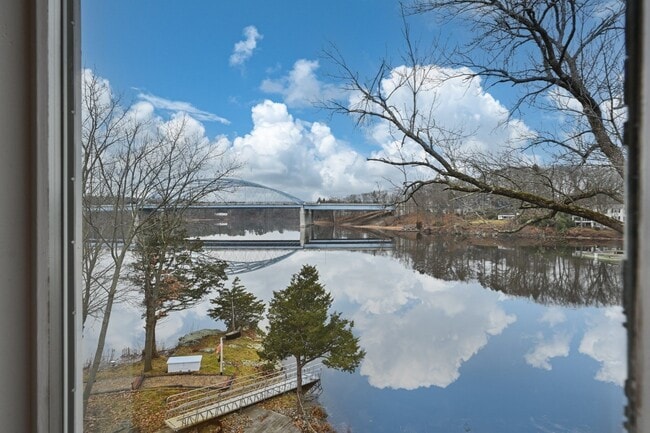 Building Photo - 1 Deer Is Rd