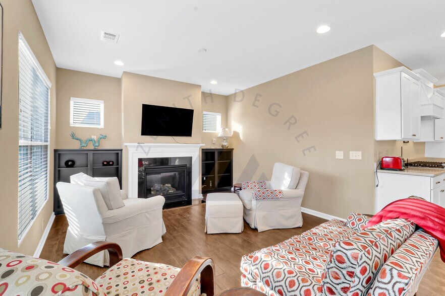 Building Photo - 361 Fern Leaf Ln