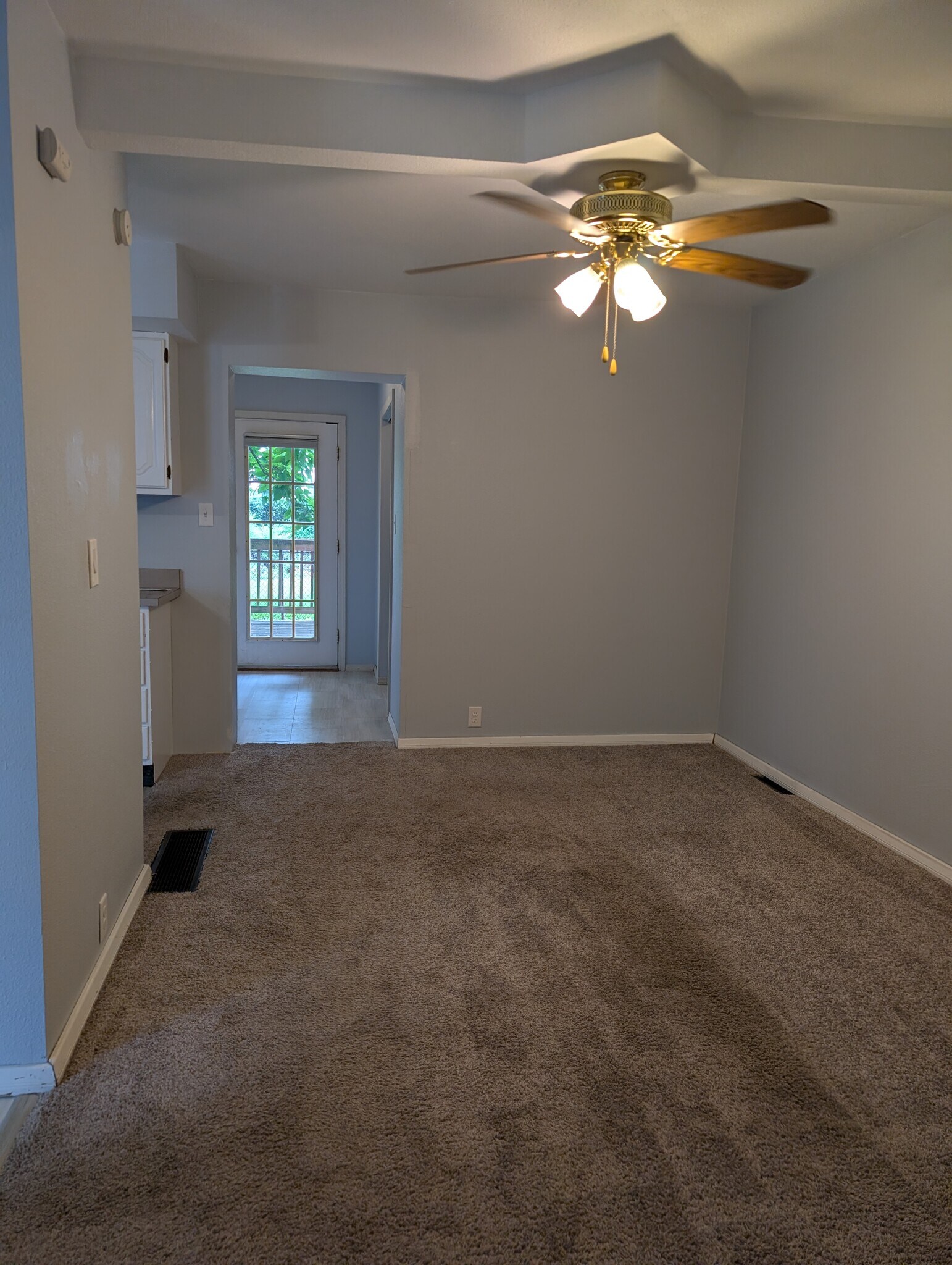 Living Room - 6318 W Park Ave