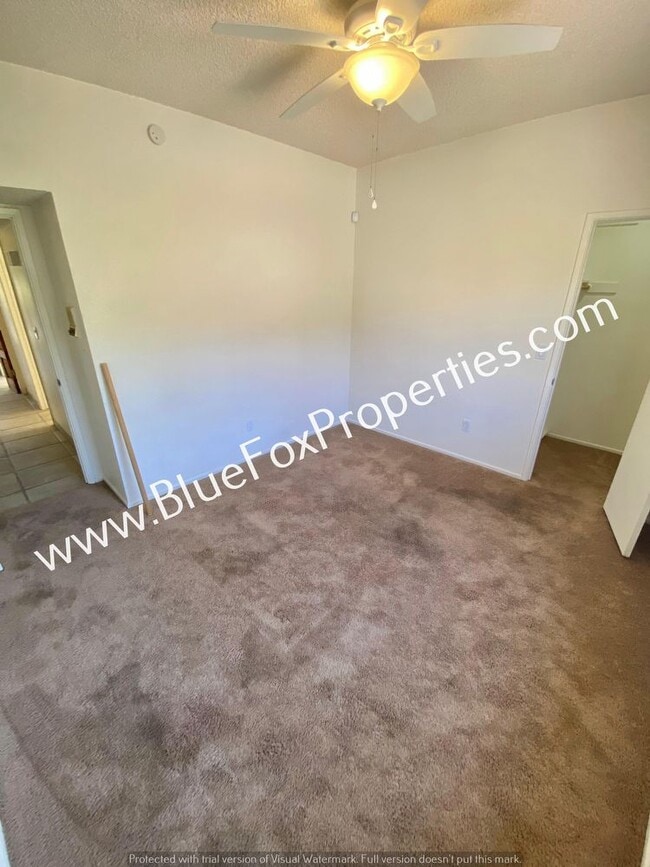 Building Photo - 4740 E Camino la Brinca