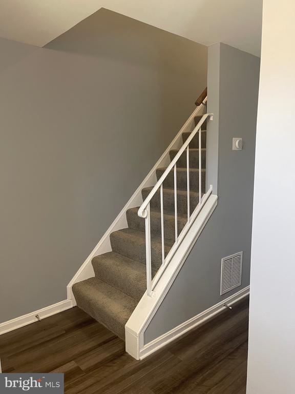 Building Photo - 1405 Potomac Heights Dr