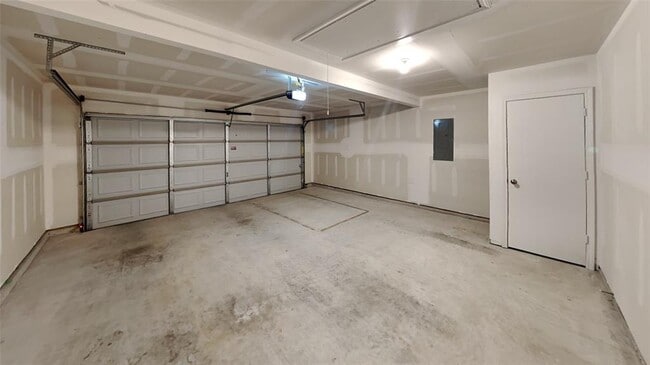 Building Photo - 1432 Dustin Dr