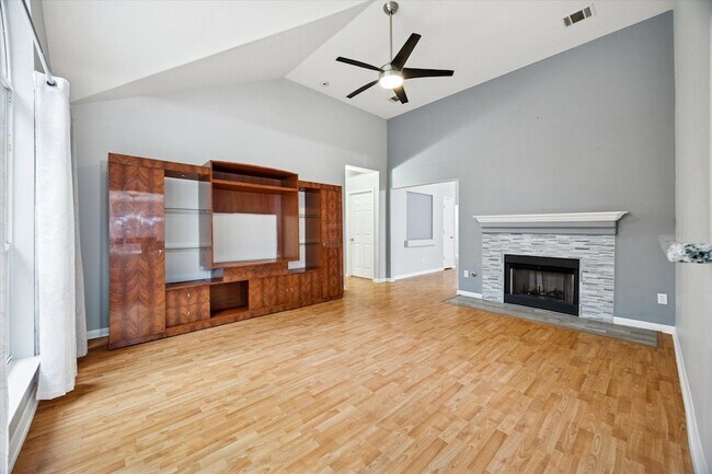 Building Photo - 101 Muscovy Ln